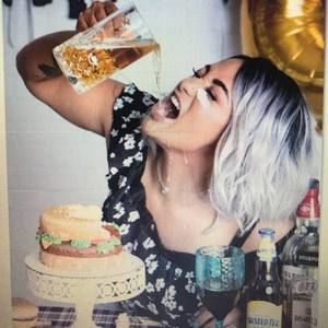 Meet your Posher, Madison